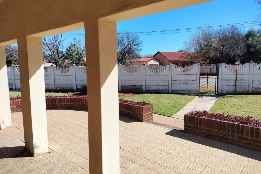 4 Bedroom Property for Sale in Dagbreek Ext 4 Free State
